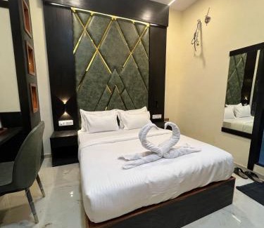 Vile Parle House | Hotel Horizon