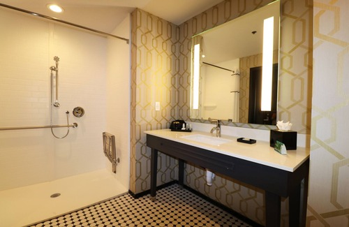 Downtown Kansas City Hotel | Hotel Indigo Kansas City Downtown by IHG