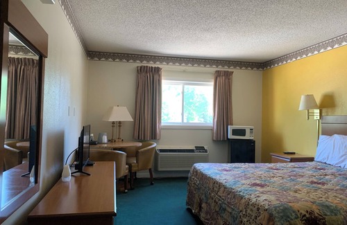 Macomb Hotel | Hotel Jackson