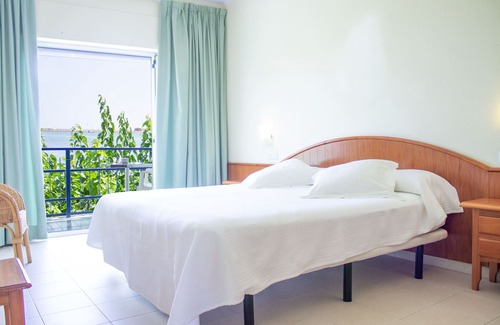 Sant Carles de la Rapita Hotel | Hotel Juanito Platja