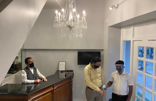 Connaught Place Hotel | Hotel Jukaso Inn Down Town