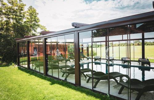 Senec Hotel | Hotel Kúria Červený Majer
