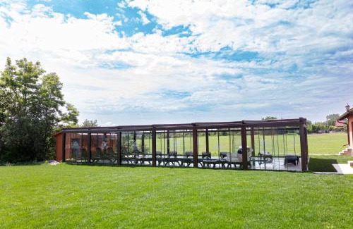 Senec Hotel | Hotel Kúria Červený Majer