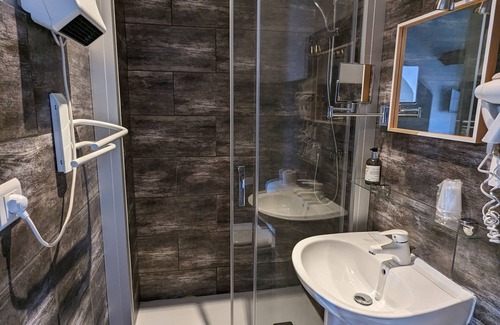 Bourbon-Lancy Hotel | Hotel La Tourelle du Beffroi