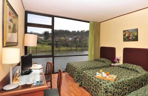Serravalle Pistoiese Hotel | Hotel Lago Verde