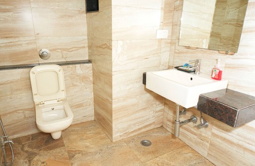 St.Stanislaus Villa Hotel | Hotel Lalit Inn By Royalstay