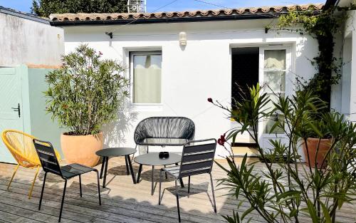 Ars-en-Re Hotel | Hotel Le Clocher