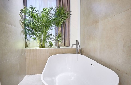 Conil de la Frontera City Center Hotel | Hotel Leonor