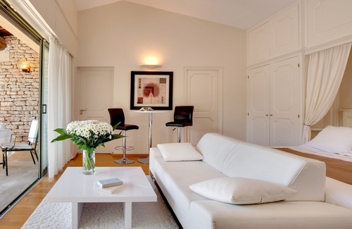 Gordes Hotel | Hotel Les Bories & Spa