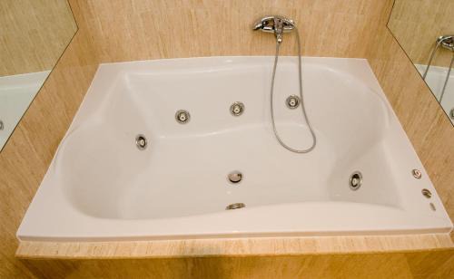 Valencina de la Concepcion Hotel | Hotel los Girasoles