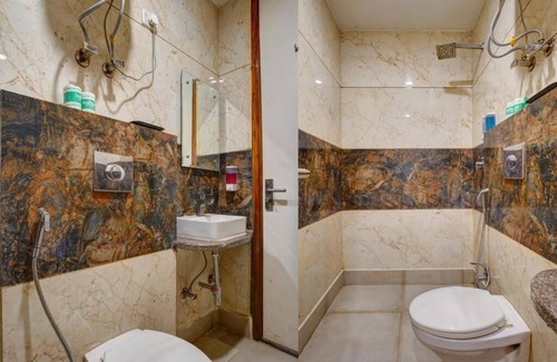 Paharganj Hotel | Hotel Lord Krishna Palace