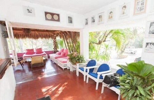 Las Playas Hotel | Hotel Los Flamingos