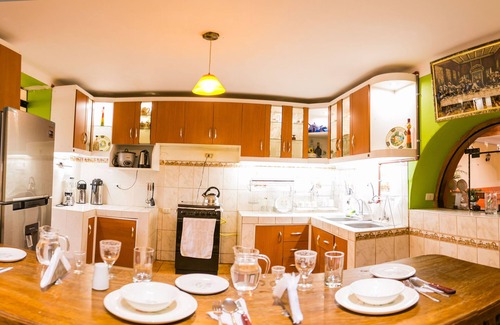 Calca Hotel | Hotel Los Laureles