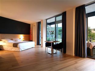 Sant Fruitos de Bages Hotel | Hotel Món Sant Benet