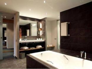 Sant Fruitos de Bages Hotel | Hotel Món Sant Benet