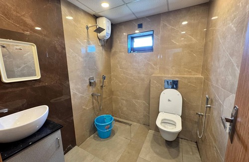 Kakinada Hotel | HOTEL MADHAVA RESIDENCY