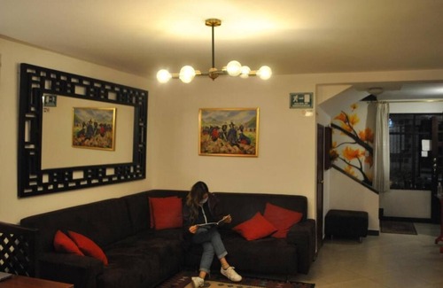 Latacunga Hotel | Hotel Makroz Colonial