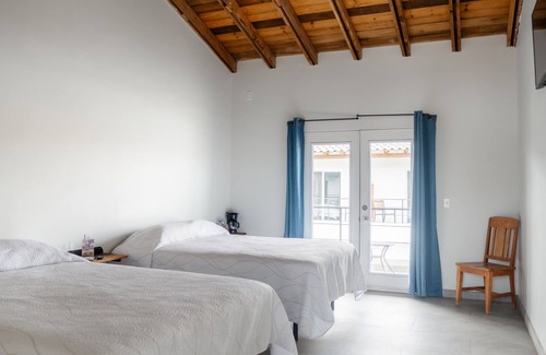 Primera Seccion Hotel | Hotel Marea Baja