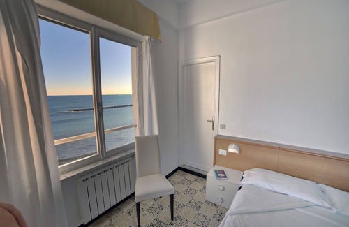 San Bartolomeo al Mare Hotel | Hotel Mayola