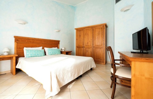 Arborea Hotel | Hotel Medar with pool in Arborea