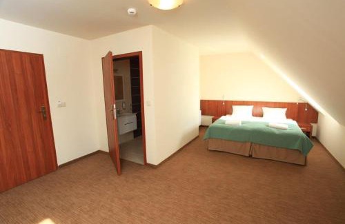 Gliwice Hotel | Hotel Modrzewiowy Dwór