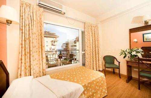 Torreblanca Hotel | Hotel Monarque Cendrillón