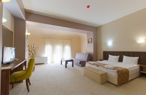 Varosha Hotel | Hotel Monte Cristo