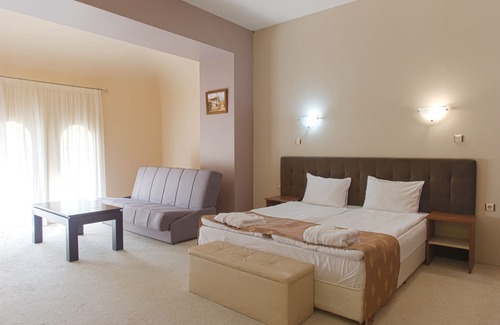 Varosha Hotel | Hotel Monte Cristo