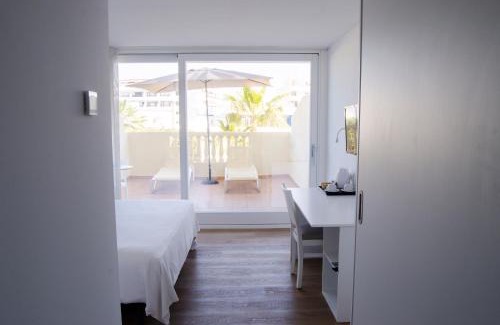 Es Canar Hotel | Hotel Moon Dreams Paraiso - Adults Recommended