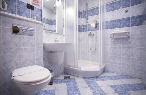 Znjan Hotel | Hotel More