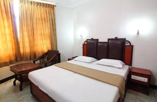 Gopalapuram Hotel | Hotel Naveen