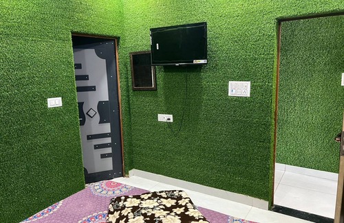 Meerut Hotel | Hotel Neki & Restaurant