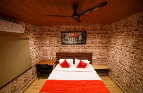 Mahadevapura Hotel | Hotel Nevesa Mahadevapura