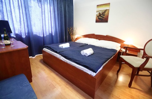 Senec Hotel | Hotel Nostalgia