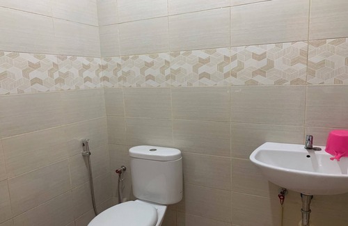 Jember Hotel | Hotel O Antosa Family Residence