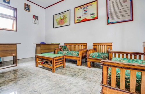 Banjarharjo Hotel | Hotel O Desa Wisata Kaso Near Kantor Kepala Desa Kaso
