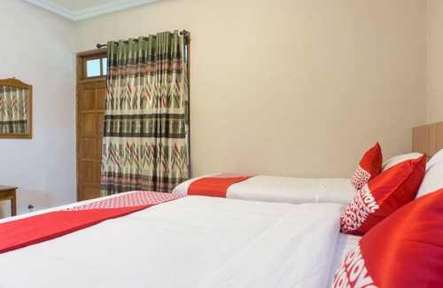 Pacitan Hotel | Hotel O Srikandi Hotel