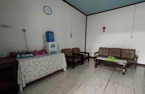 Sei Pinang Hotel | Hotel O Wisma Haji BunbunNearYani Heahlerr