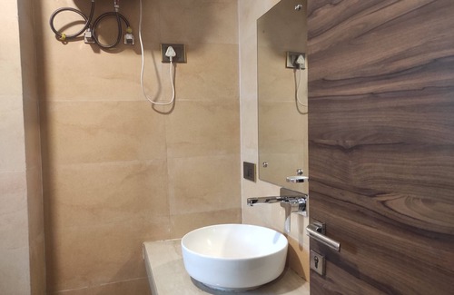 Yupia Hotel | Hotel Obsidian Blue