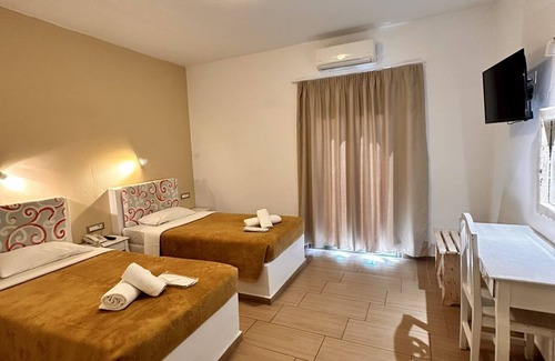 Vothon Hotel | Hotel Omiros