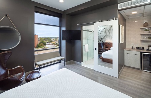 Downtown Hotel | Hotel On Phillips
