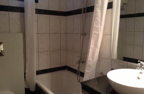 Kalambaka Hotel | Hotel Orfeas