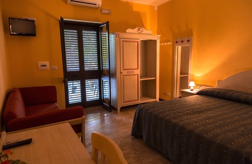 Lipari Historic Centre Hotel | Hotel Oriente