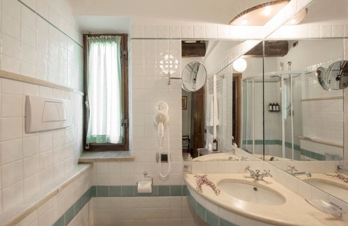 Castiglione d'Orcia Hotel | Hotel Osteria Dell Orcia