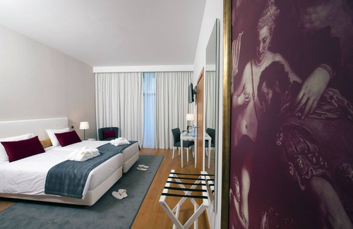 Miranda do Corvo Hotel | Hotel Parque Serra da Lousã
