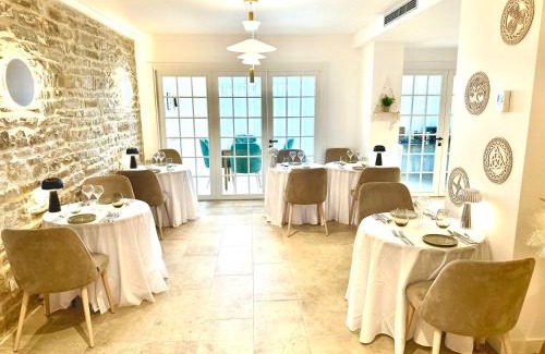 Pommard Hotel | Hotel Particulier Les Rêveries du CLOS derrière St Jean Vignes &Spa Adult Only
