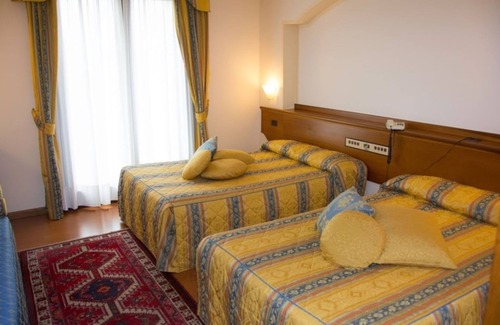 Selvazzano Dentro Hotel | Hotel Piroga Padova
