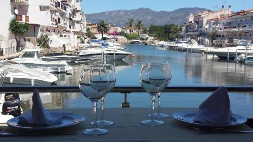 Empuriabrava Hotel | Hotel Portofino