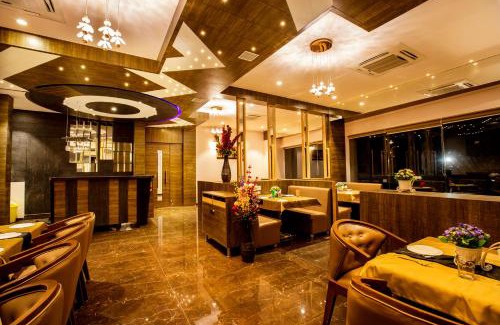 Ahmednagar Hotel | Hotel Prabha Palace