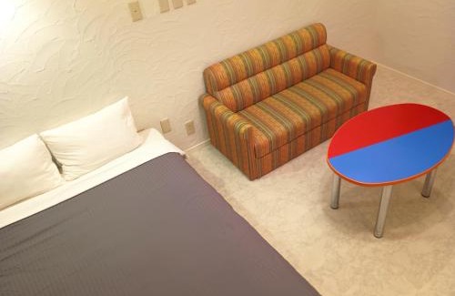 Hiyagon Hotel | Hotel PUTIT BELLプチベル 1台駐車無料 イオンモール沖縄ライカムまで車で6分